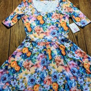 M nwt floral Lularoe Nicole dress